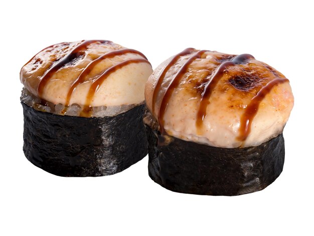 Par de rollos de sushi en el fondo blanco Primer plano de deliciosa comida japonesa con rollo de sushi