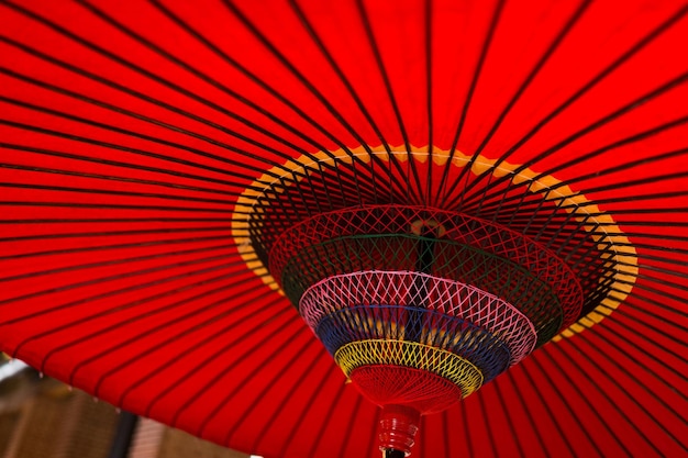 Paraguas rojo japonés