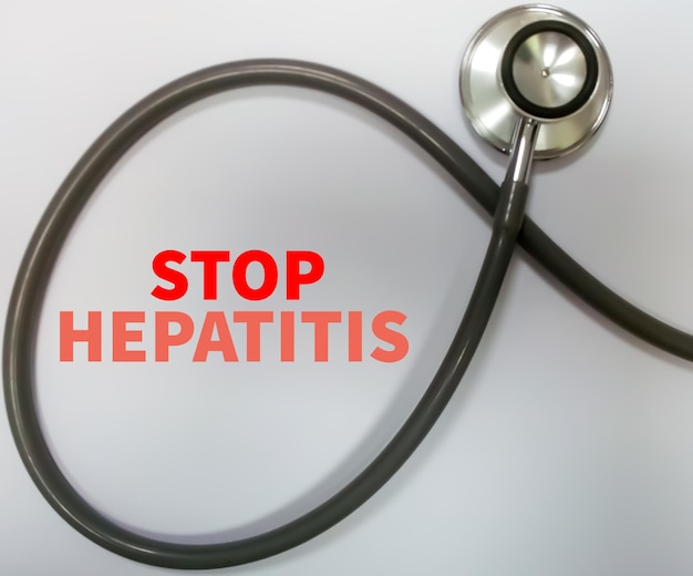 Pare o termo médico da hepatite para o conceito médico