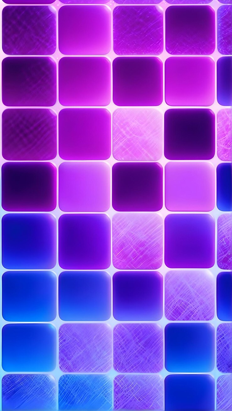 una pared colorida de azulejos de vidrio con un fondo púrpura