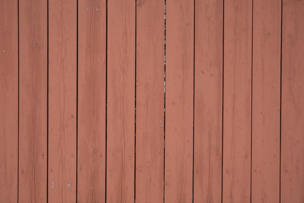 pared de madera pintada en color rosa