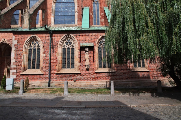Parede da igreja na cidade de Wroclaw, na Polônia