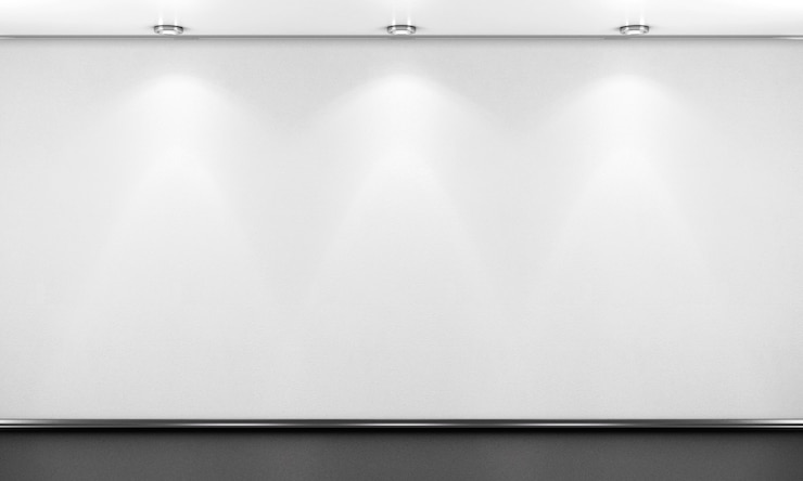 Foto parede vazia do quarto branco com iluminação. 3d render imagem.