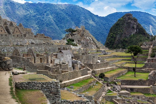 Paredes viejas y ruina antigua