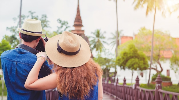 Foto pareja amor viaje