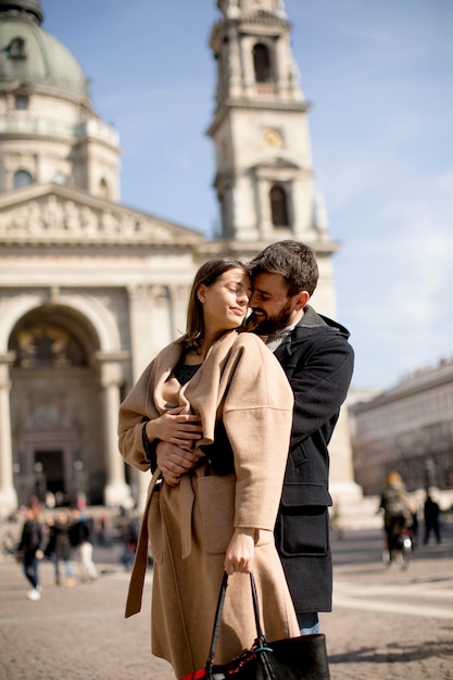 Pareja amorosa en Budapest, Hungría