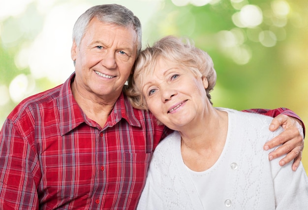 Foto una pareja de ancianos que se aman