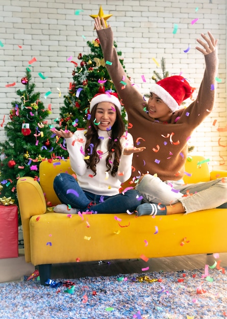 Pareja celebración navideña