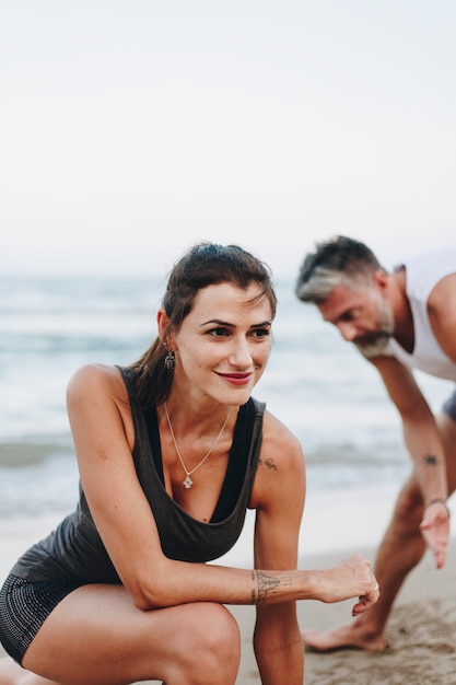 Pareja, extensión, en la playa