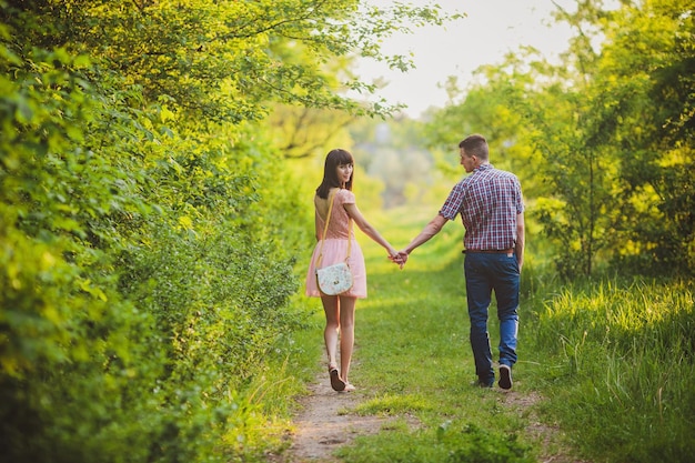 Pareja joven en el amor