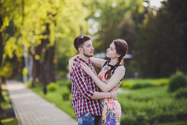 Pareja joven en el amor