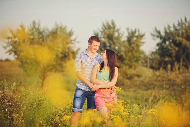 Pareja joven en el amor