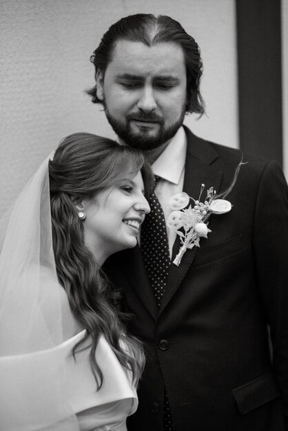 pareja joven, novia y novio, en, un, vestido blanco