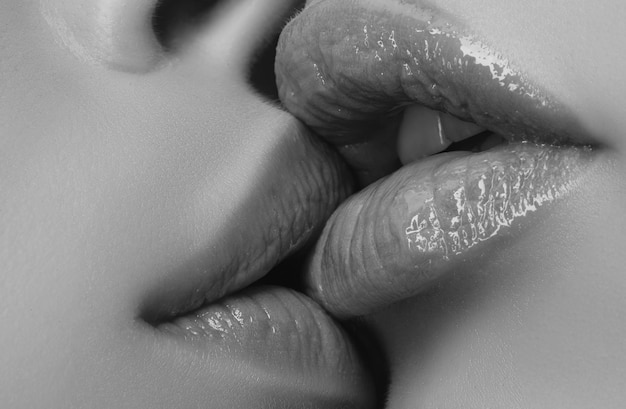 Pareja lesbiana lgbt beso sensual besos labios femeninos primer plano amor y sentimientos concepto homosexual ge