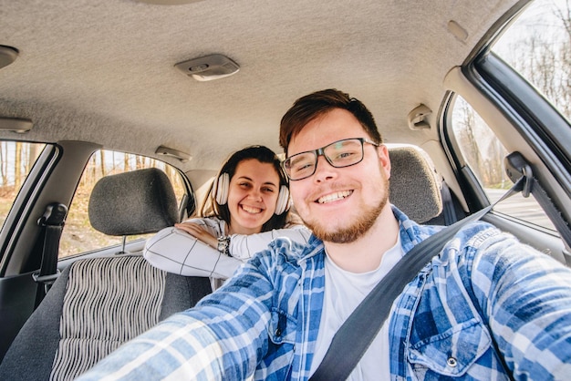 pareja, manejar, coche, coche, viaje, concepto, selfie