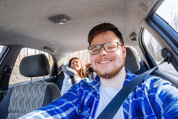 pareja, manejar, coche, coche, viaje, concepto, selfie