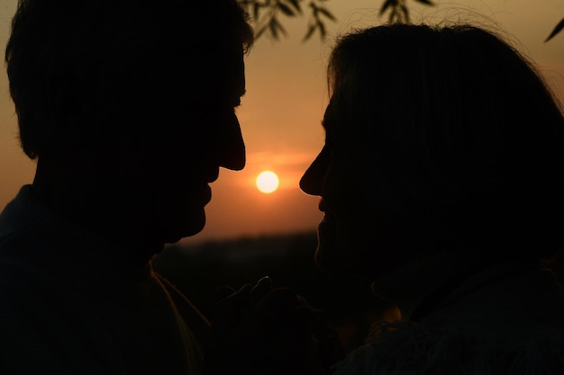 pareja, en, playa tropical