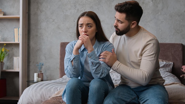 Parella pelea problema familiar ruptura malentendido conflicto divorcio hombre caucásico marido hombre