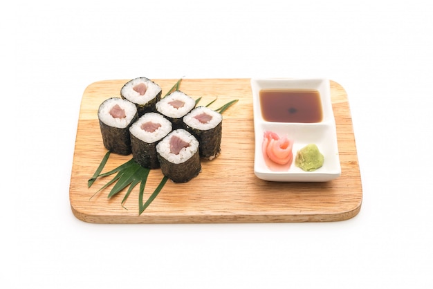 pargo rojo maki sushi- estilo de comida japonesa