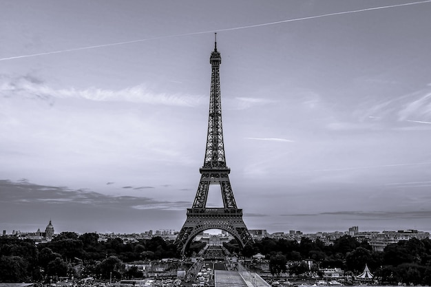 Paris frança 24 de setembro de 2017 os detalhes em preto e branco da torre eiffel