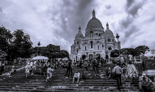 París Francia 25 de septiembre de 2017 La fotografía en blanco y negro de Montmartre