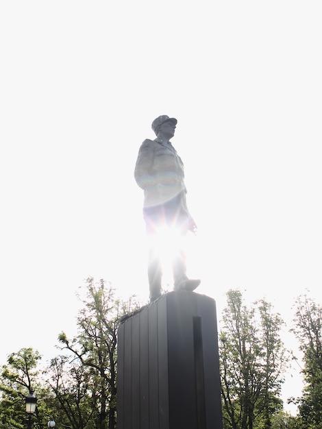 Paris Frankreich 26. August 2019 Denkmalskulptur des französischen Präsidenten Charles de Gaulle