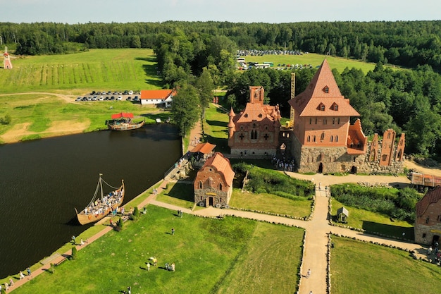 Parkmuseum de la historia interactiva de Sila en Bielorrusia Complejo histórico medieval