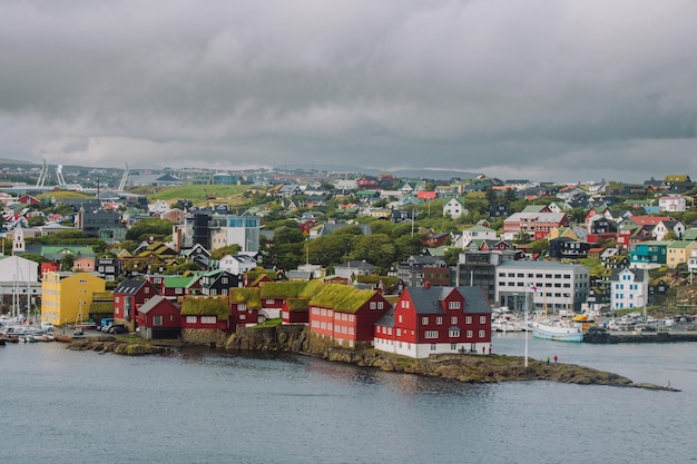 Parlamento de las Islas Feroe Tinganes del período vikingo en Torshavn, Islas Feroe