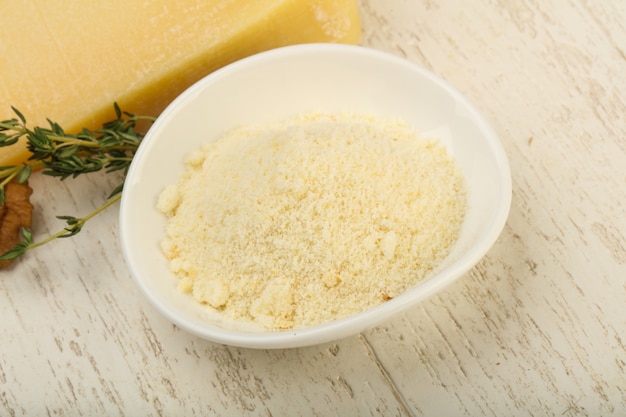 Parmesan geriebener Käse