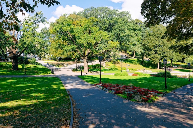 Parque Central em Riga da Letônia.