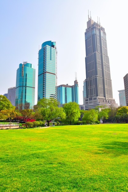 Parque da praça do povo no centro de xangai, china