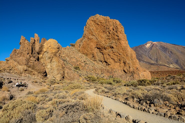 Foto parque nacional de teide, tenerife, ilhas canárias, espanha. bela foto do vulcão inativo espanhol teide