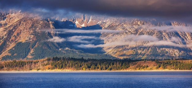 Parque nacional grand teton, wyoming, eua. filtro do instagram.