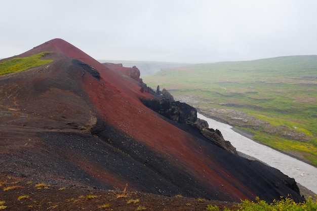 Parque Nacional Jokulsargljufur en un día lluvioso Islandia