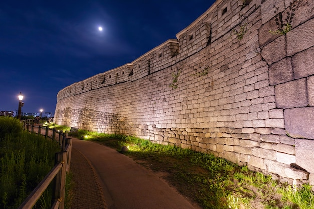 Parque Naksan com Muralhas Antigas em Seul, Coreia do Sul