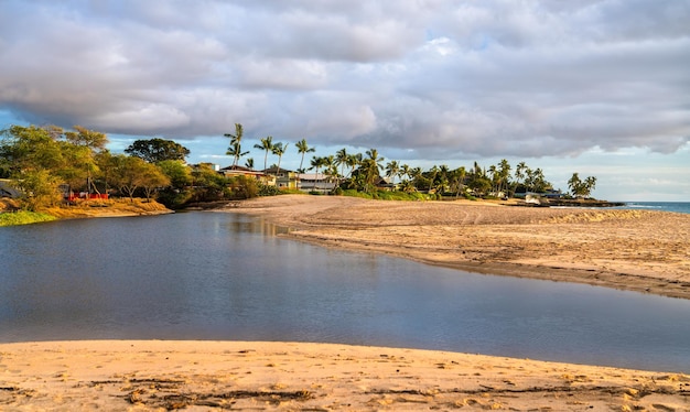 Foto parque de la playa de makaha en el oeste de la isla de oahu hawai estados unidos