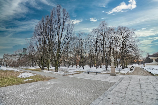 Parque en Varsovia de Polonia