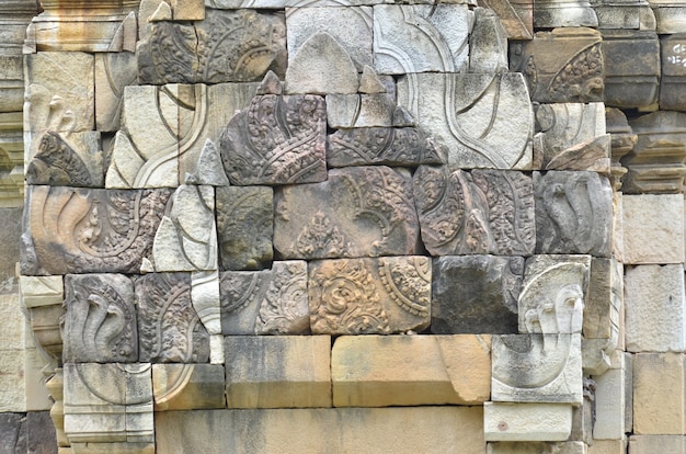 parte del antiguo castillo de piedra en Tailandia