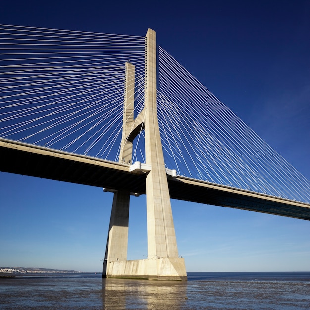 Parte da ponte Vasco da Gama em Lisboa