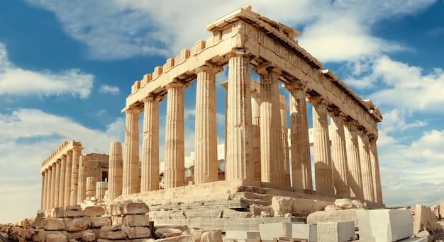 Foto partenón en la acrópolis en atenas, grecia