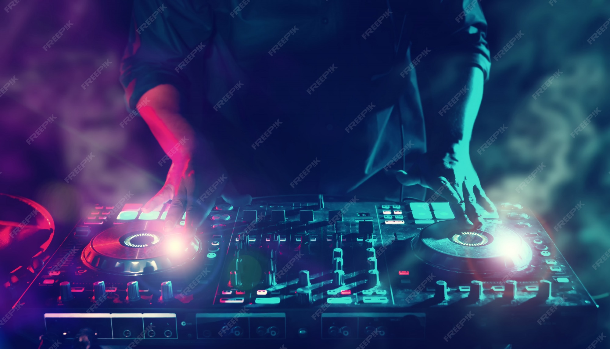 Party Night Club Disc Disc Dj Entretenimiento Con Jugadores De Edm Dance Music Mixer Con Lighting E Foto Premium