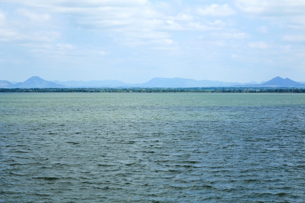 Pasak Dam Lakes em Lopburi, Tailândia.