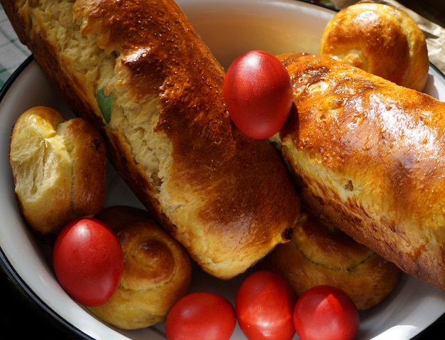 Páscoa e pão de Natal. Comida romena