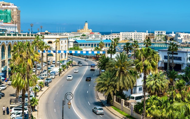 Paseo marítimo en Argel, capital de Argelia. África del Norte