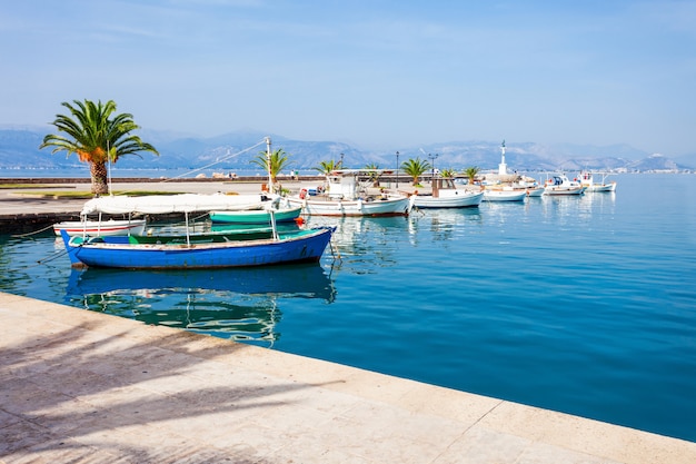 Paseo marítimo en Nafplio, Grecia