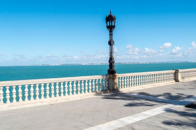 Paseo Marítimo del Parque Genovés de Cádiz Andalucía España