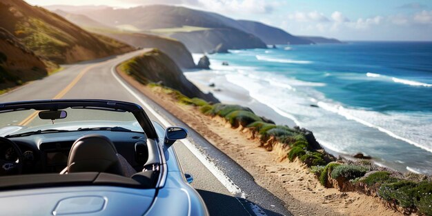 Foto paseo panorámico por la costa en un automóvil descapotable a lo largo de una autopista de sunny beach