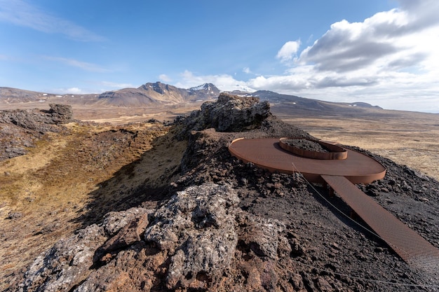 Paseos en el cráter de Saxholl en Islandia