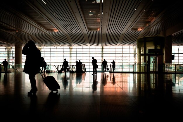 Foto pasillo de la estación en shangai