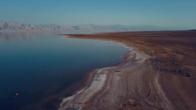 paso elevado del mar muerto y el desierto en Israel